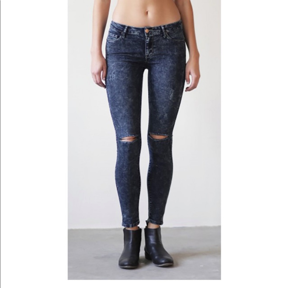 Mia & Moss Sabine Skinny Distressed Acid Wash Jean